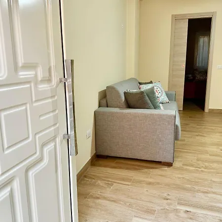 A Due Passi Dal Mare Apartmán *